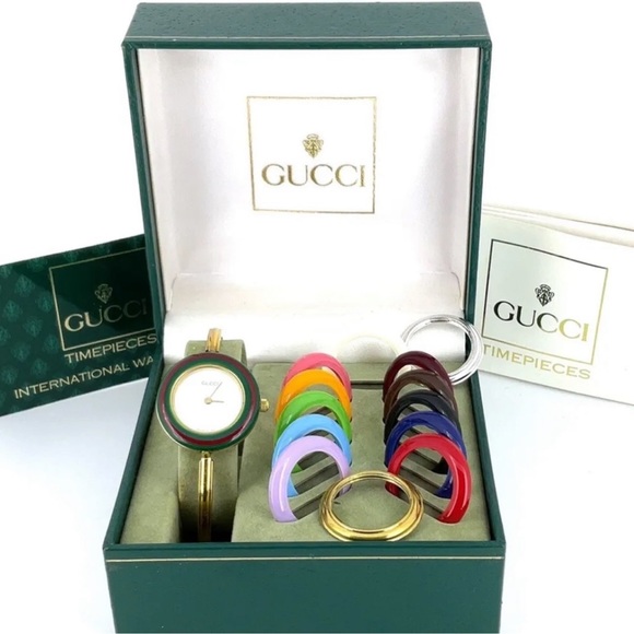 - GUCCI Super Popular Italian Luxury Bracelet Watch - Picture 1 of 10